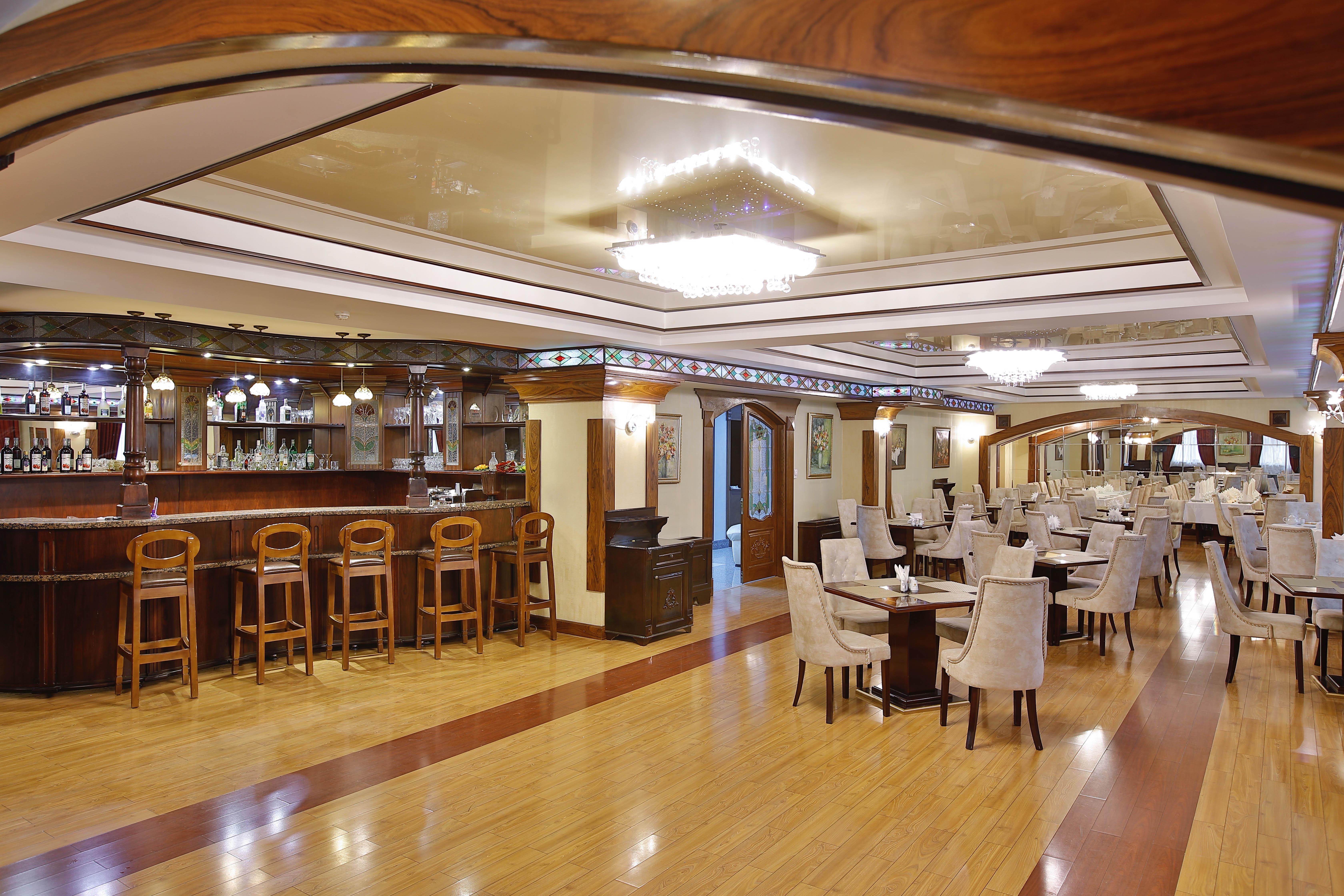 Ganjali Plaza Hotel Baku Restaurace fotografie